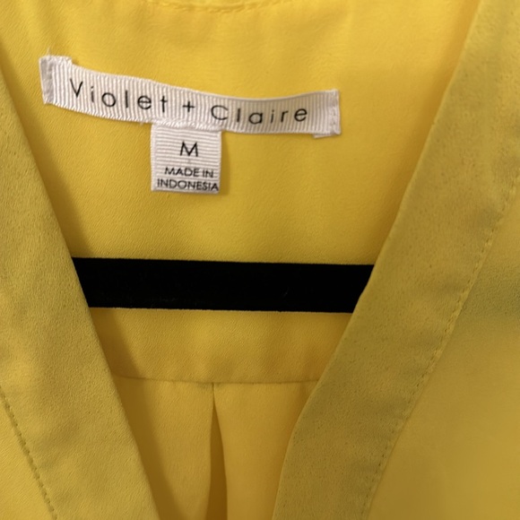 Viole + Claire yellow top size M - Picture 4 of 5